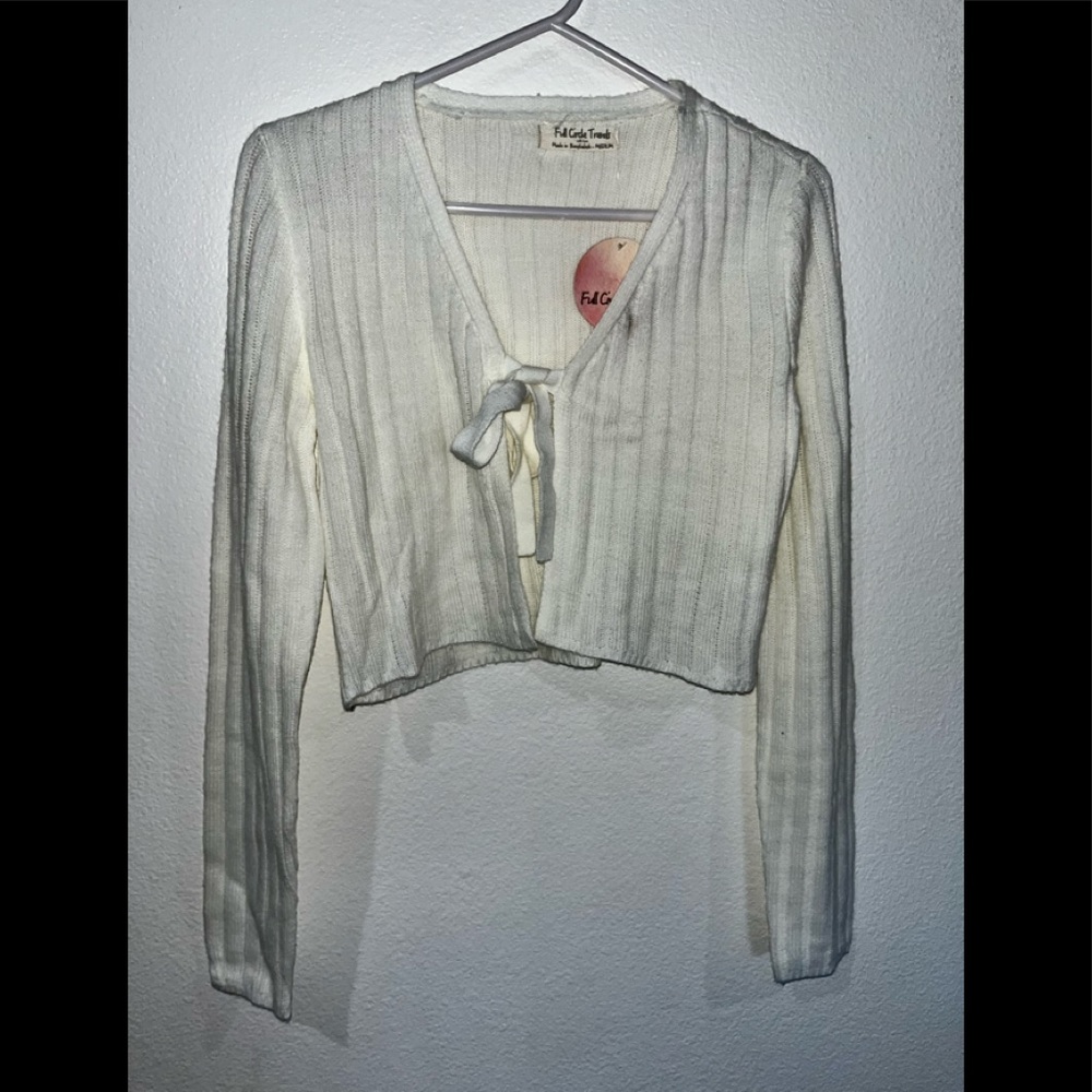 NWT full circle trends crop cardigan